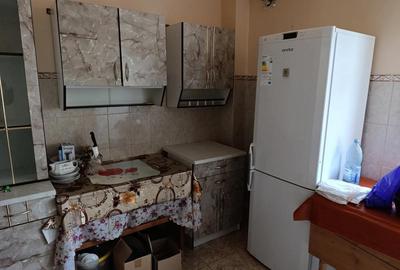 Apartament cu 3 camere semidecomandat în Central - 3