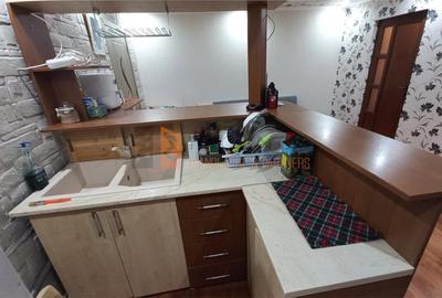 Apartament cu 2 camere semidecomandat, mobilat în Micro 3 - 8