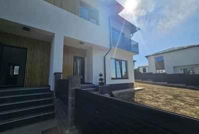 Vila eleganta tip duplex Visan - 1