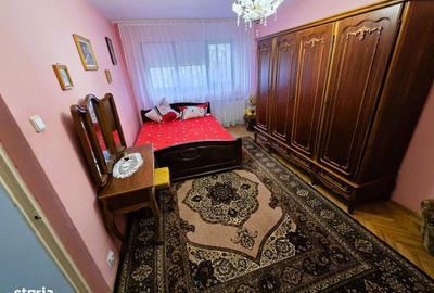 Apartament cu 2 camere decomandat în E3 - 16