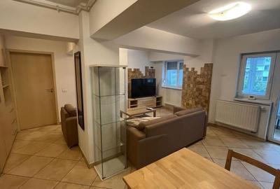REA1025517 Apartament 4 camere  I Piata Romana - 2