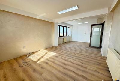 FILM Tur LIVE! Spatii comerciale moderne de inchiriat, in cladire recent renovata - 9