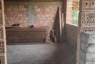 Casă cu 3 camere în Ostroveni - 3
