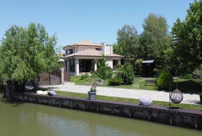 Casă individuală cu 4 camere cu Teren 1500 Mp în Corbeanca