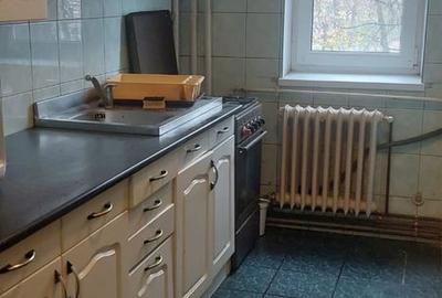 Apartament cu 3 camere decomandat în Exterior Vest - 1