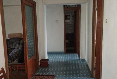 Apartament cu 4 camere decomandat în Central - 14