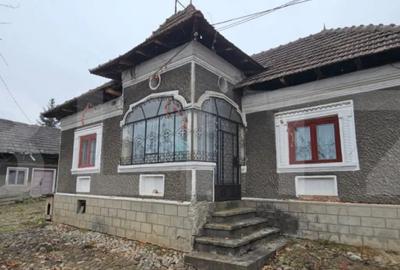 Casă cu 2 camere cu Teren 1200 Mp în Central - 11