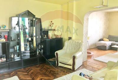 Casa / Vila cu 8 camere de vanzare in zona Nord-Est - 3