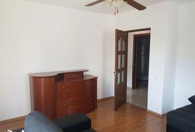 Apartament cu 2 camere decomandat în Traian - 5