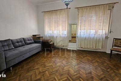 Apartament cu 3 camere semidecomandat în Central - 1