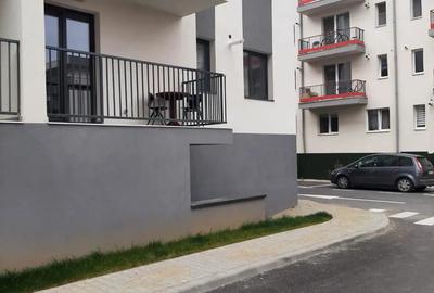 Inchiriez apartament doua camere - 1
