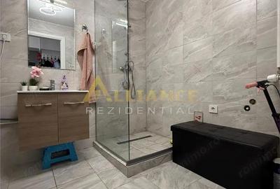 Apartament cu 3 camere în Central - 1