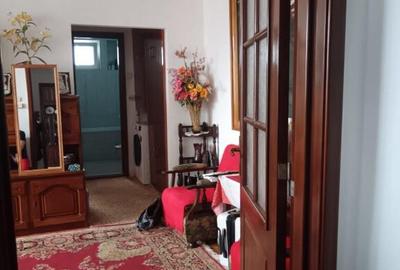 Apartament cu 3 camere semidecomandat în Orașul Vechi - 2