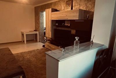 Apartament cu 3 camere decomandat în Central - 2