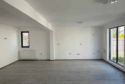 Casă individuală cu 4 camere cu Teren 384 Mp în Corbu - 1