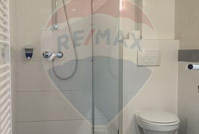 Spațiu comercial, de 202.35000610352 mp, în Central - 26