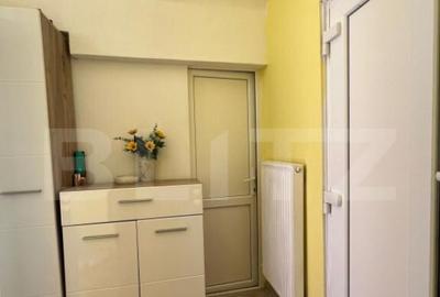 Apartament cu 2 camere semidecomandat, mobilat în Central