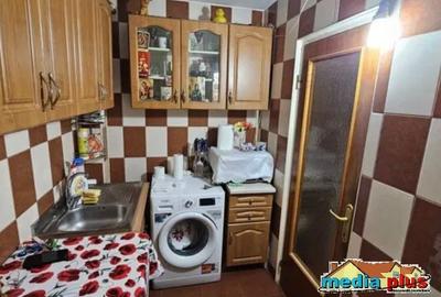 Apartament cu 2 camere decomandat în Micro 13 - 3