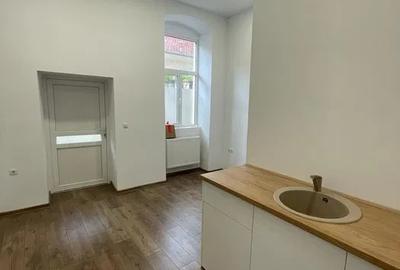 Spatiu de birou central , 80 mp ,ultrafinisat Spatiu de birou central , 80 mp ,ultrafinisat - 4