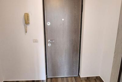Apartament cu 3 camere decomandat în Șerbănești - 11