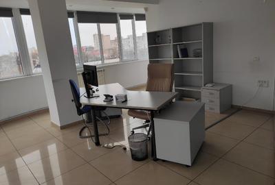 Apartament cu 3 camere decomandat, mobilat în Central - 6