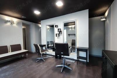 Spațiu comercial, de 40 mp, în Central - 4