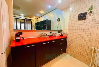 Apartament spatios - 80 mp la 2 min de METROU - 9