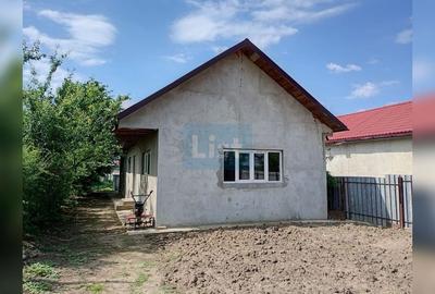 Casă cu 3 camere cu Teren 457 Mp în Braniștea - 2