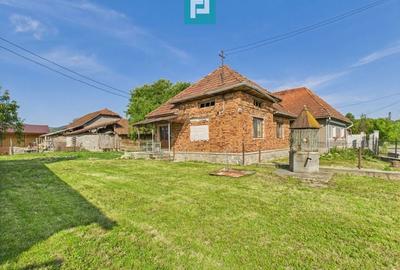 Casă cu teren de 4707 mp în Hălmăgel, județul Arad - 32