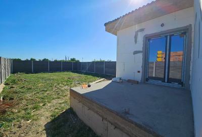 Duplex cu 3 camere cu Canalizare în Moșnița Nouă - 2