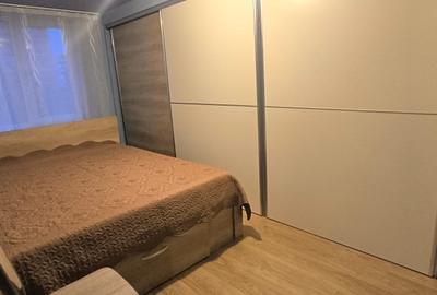 Apartament cu 3 camere semidecomandat în Central - 4
