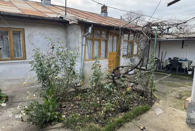 Casă cu 4 camere în Central - 2