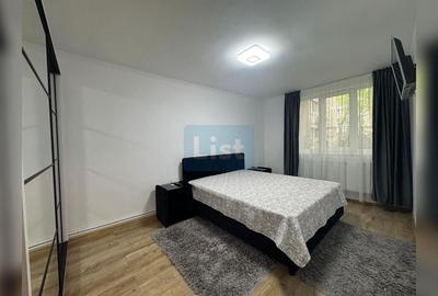 Apartament cu 3 camere semidecomandat în Central - 3