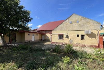 Casa de vanzare in centrul satului Dude?tii Noi - 5