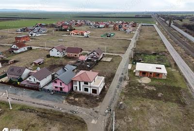 Casă cu Teren 500 Mp în Central - 18