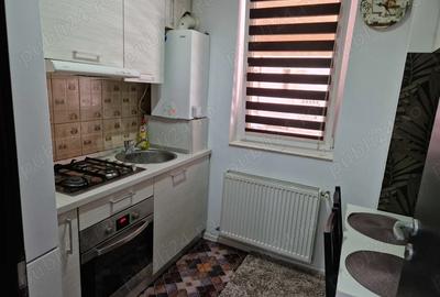 Garsonieră decomandată în Central - 8