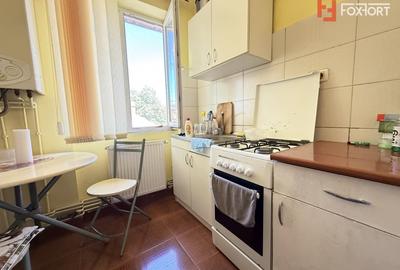 Apartament cu 2 camere semidecomandat, mobilat în Complex Studențesc - 3