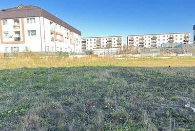 Teren Construcții intravilan de 500 mp, în Tractorul - 2