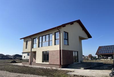 Casă cu 5 camere cu Teren 605 Mp în Victoriei - 2