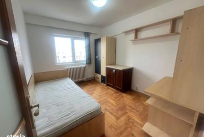 Apartament cu 3 camere decomandat în Canta - 5