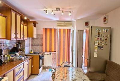 ZONA LIBERTATII - 2 CAMERE DECOMANDAT, ET. 4 DIN 8 - CU LIFT - 4