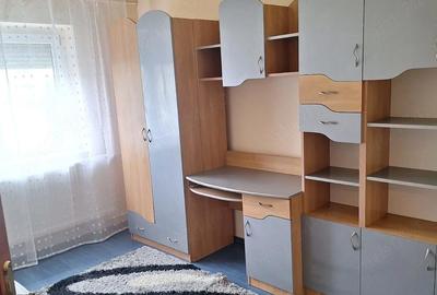 Apartament cu 3 camere decomandat în Calea Aradului