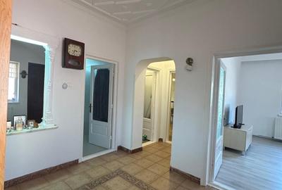EXCLUSIVITATE! Casa 5 camere - zona Centrala -  330.000 euro (Cod E8+E10) - 10