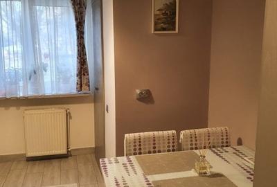 Apartament cu 3 camere semidecomandat în Gojdu - 2