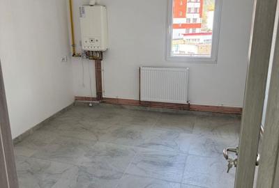Apartament cu 2 camere decomandat în Central - 1
