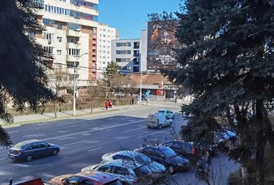 Apartament cu 3 camere decomandat în Central - 10
