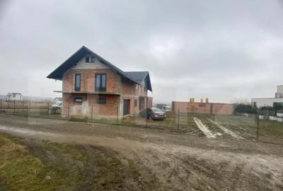 Casă cu 5 camere cu Teren 963 Mp în Bosanci - 12