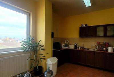 Spațiu comercial, de 1,790 mp, în Borș - 6