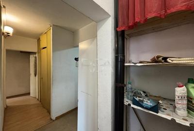 Apartament cu 4 camere decomandat în Turda - 9