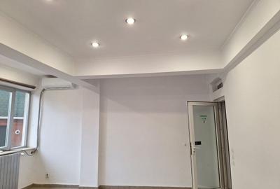 Birou, de 150 mp, în P-ța Romană - 2